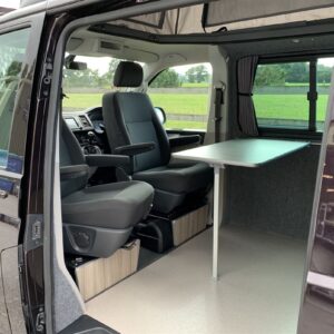2019.08 T6 SWB Day Van Conversion Seating Area with Swivelled Front Seats